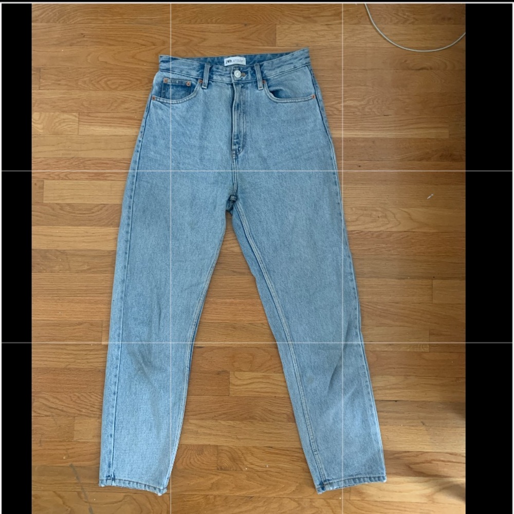 ZARA Mom Jeans sz 6